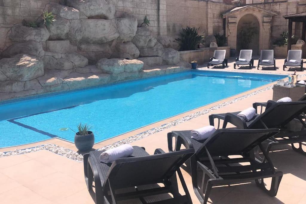 Velver Mansion, Malta - Luxury Villa With Pool ناسار المظهر الخارجي الصورة